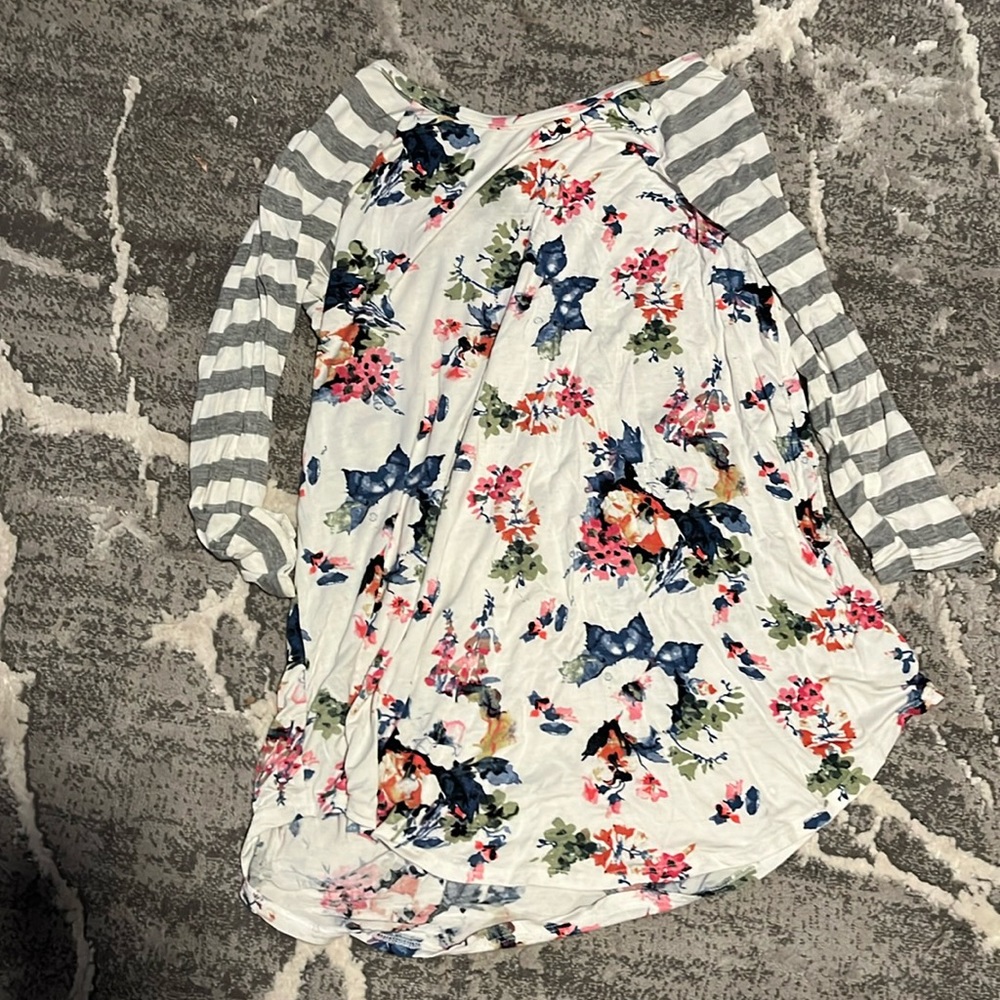 Floral long sleeve with striped sleeves - L